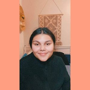 Meet your Posher, Caitlyn